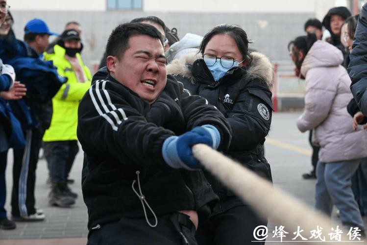 从篮球足球到广场舞拔河 沙坡头全民健身运动会热烈开场! 从篮球足球到广场舞拔河 沙坡头全民健身运动会热烈开场!