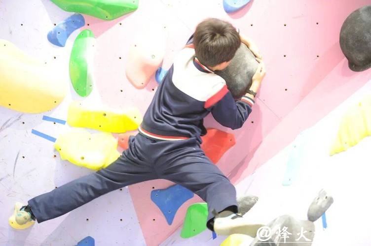 燃炸寒冬!淄博市攀岩队小将集训忙 燃炸寒冬!淄博市攀岩队小将集训忙